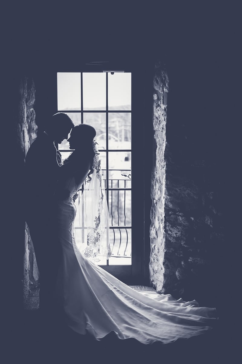 Wedding couple under the stars